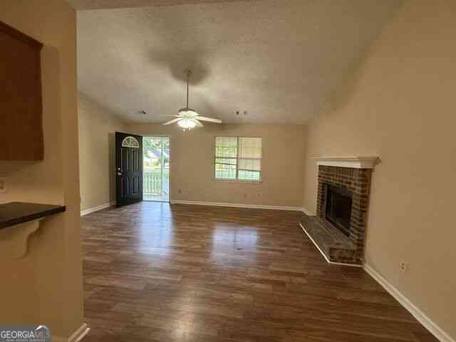 Homes For Rent - 206 Lisa Court<br/> Henry County, Hampton, GA 30228