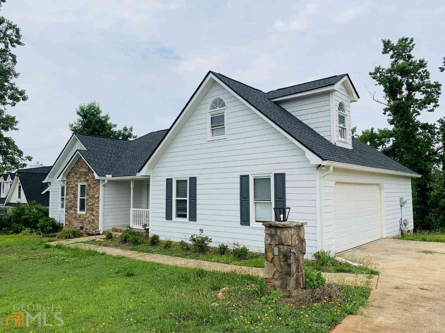 Homes For Rent - 61 Garden Hills Drive<br/> Coweta County, Newnan, GA 30263