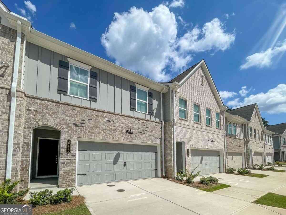 Townhouse For Rent - 4331 Denton Drive #4331<br/> Douglasville, GA 30135
