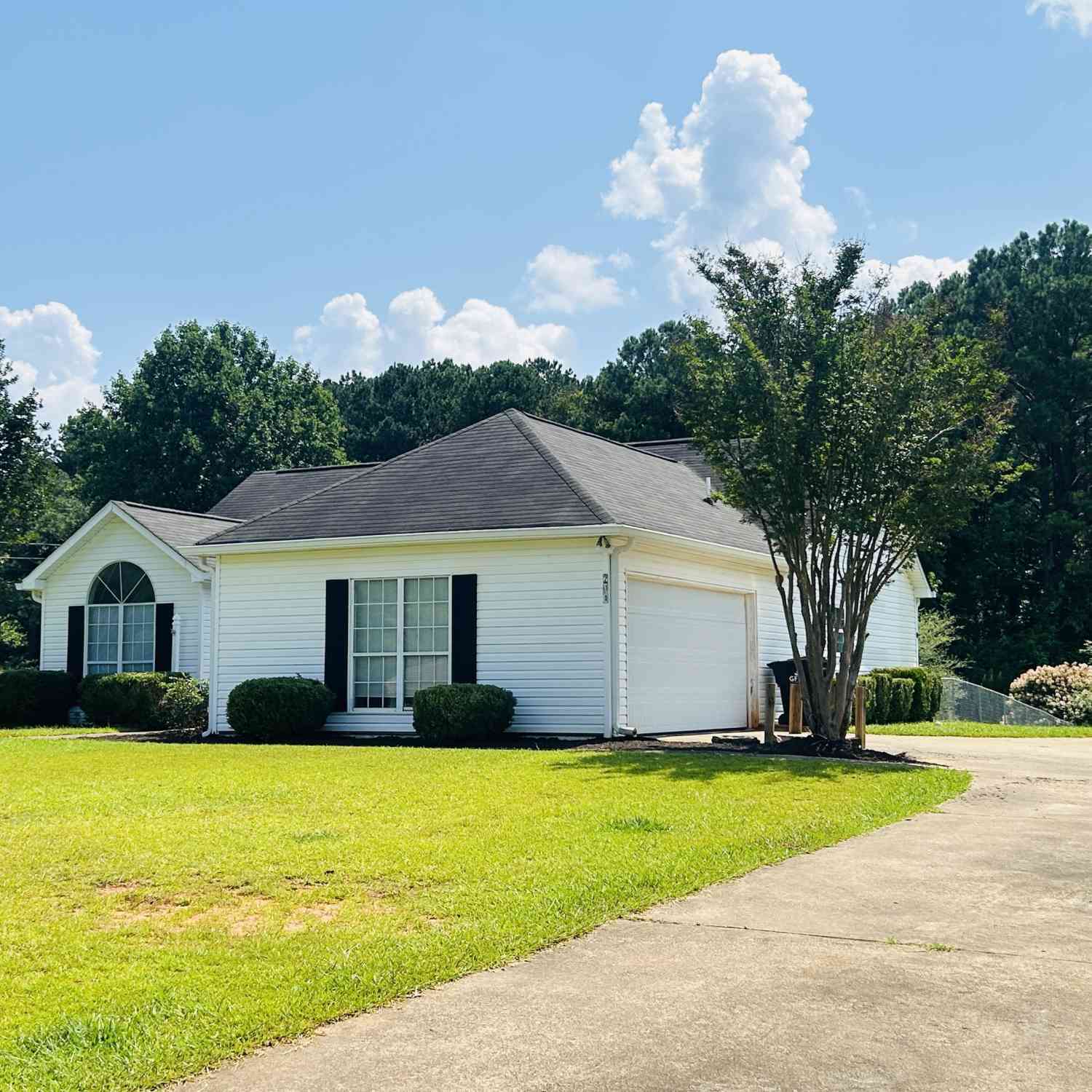 Homes For Rent - 210 Shamrock Way<br/> Coweta County, Newnan, GA 30263
