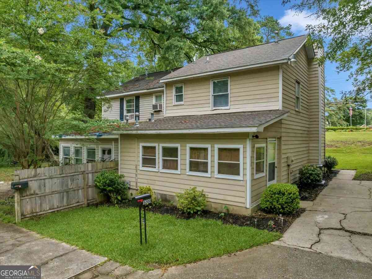 Homes For Rent - 5200 Forsyth Road<br/> Macon, GA 31210