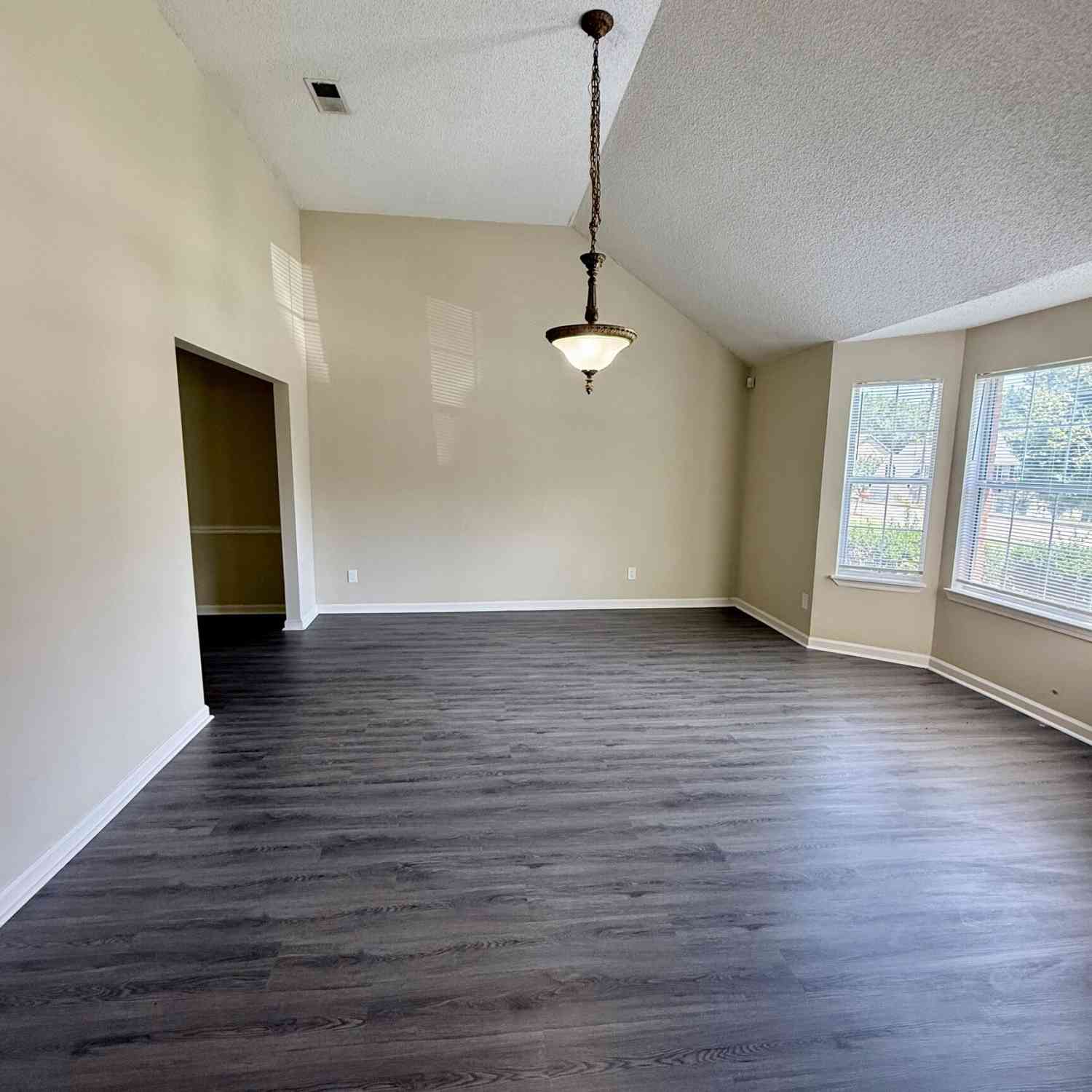 Homes For Rent - 5237 Round Table Drive<br/> Dekalb County, Ellenwood, GA 30294