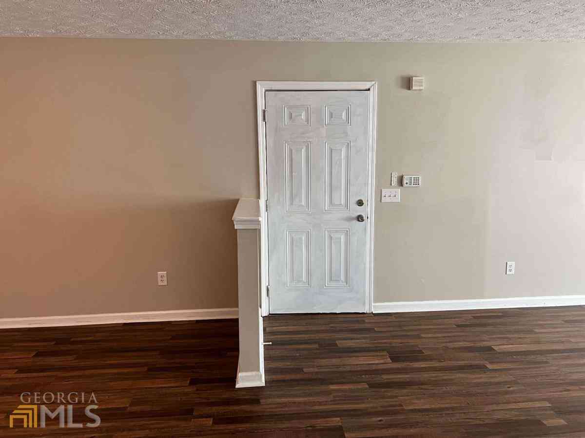 Condo For Rent - 13101 Fairington Ridge Circle #101<br/> Dekalb County, Lithonia, GA 30038
