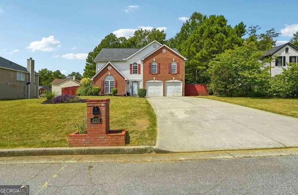 Homes For Rent - 4255 Old House Drive<br/> Dekalb County, Conley, GA 30288