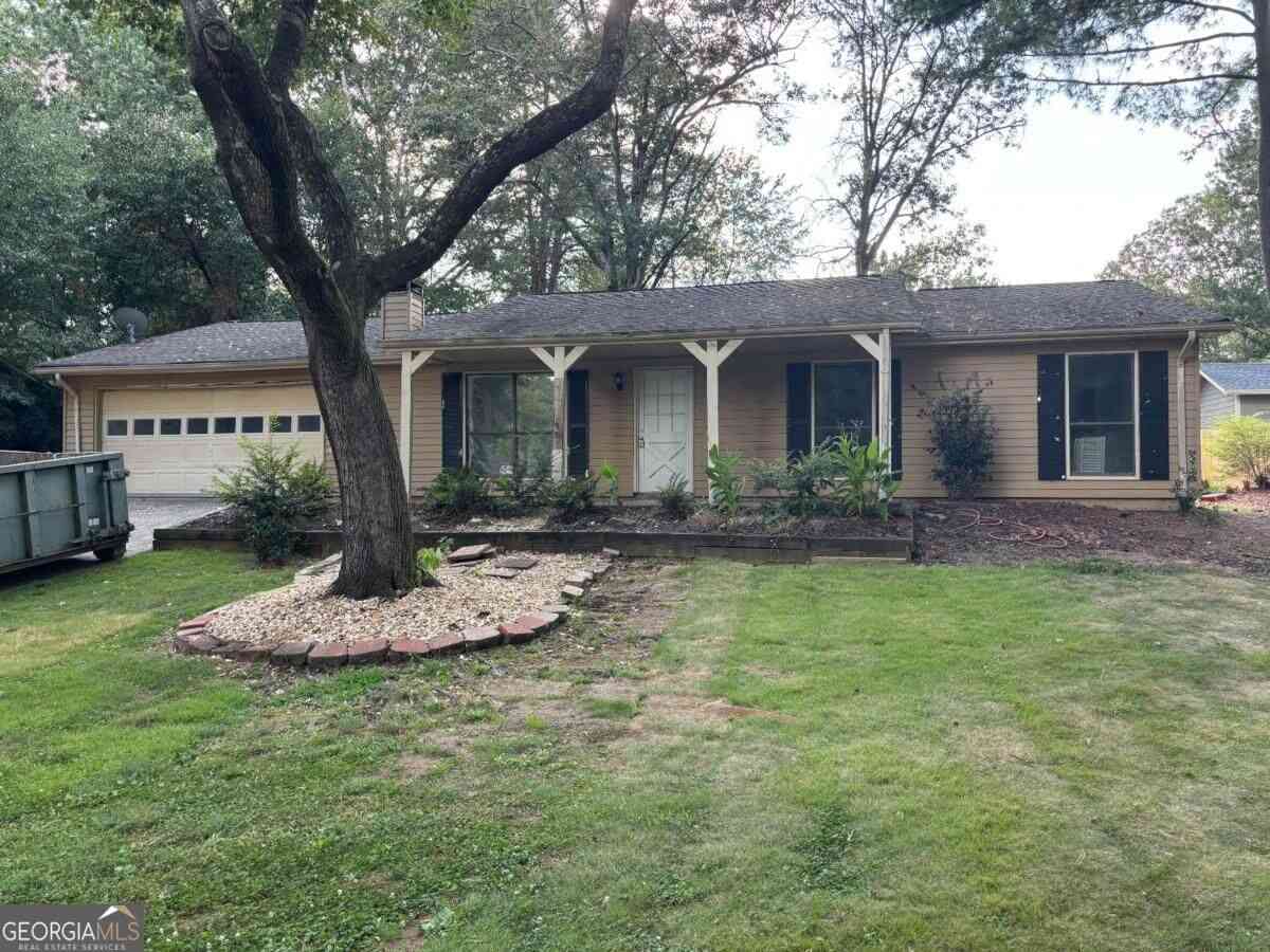 Homes For Rent - 3 Parkmont Trace<br/> Alpharetta, GA 30076