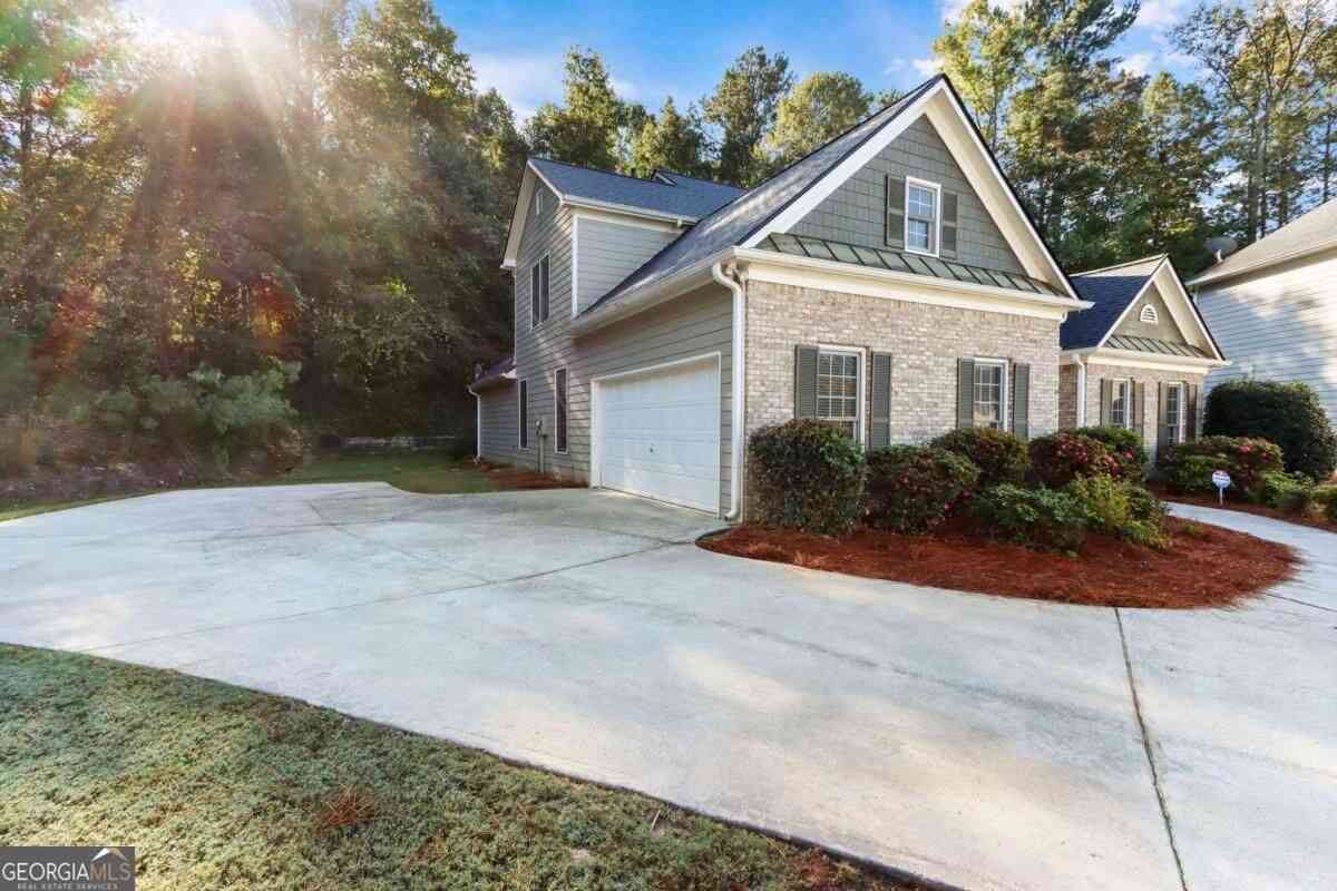 Homes For Rent - 5723 Vinings Retreat Way SW<br/> Mableton, GA 30126