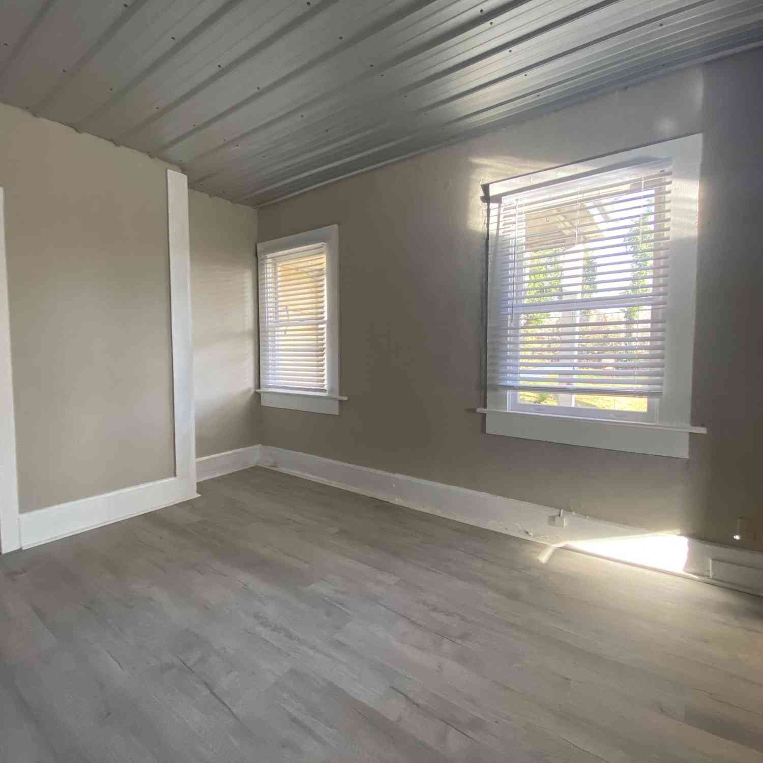 Multifamily For Rent - 323 The Plaza #3<br/> Athens, GA 30606