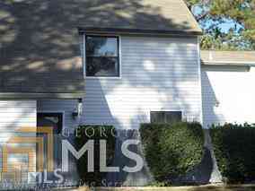 Townhouse For Rent - 261 Country Club Drive<br/> Jonesboro, GA 30238