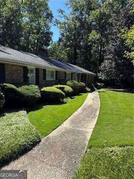 Homes For Rent - 304 Colewood Way NW<br/> Fulton County, Sandy Springs, GA 30328