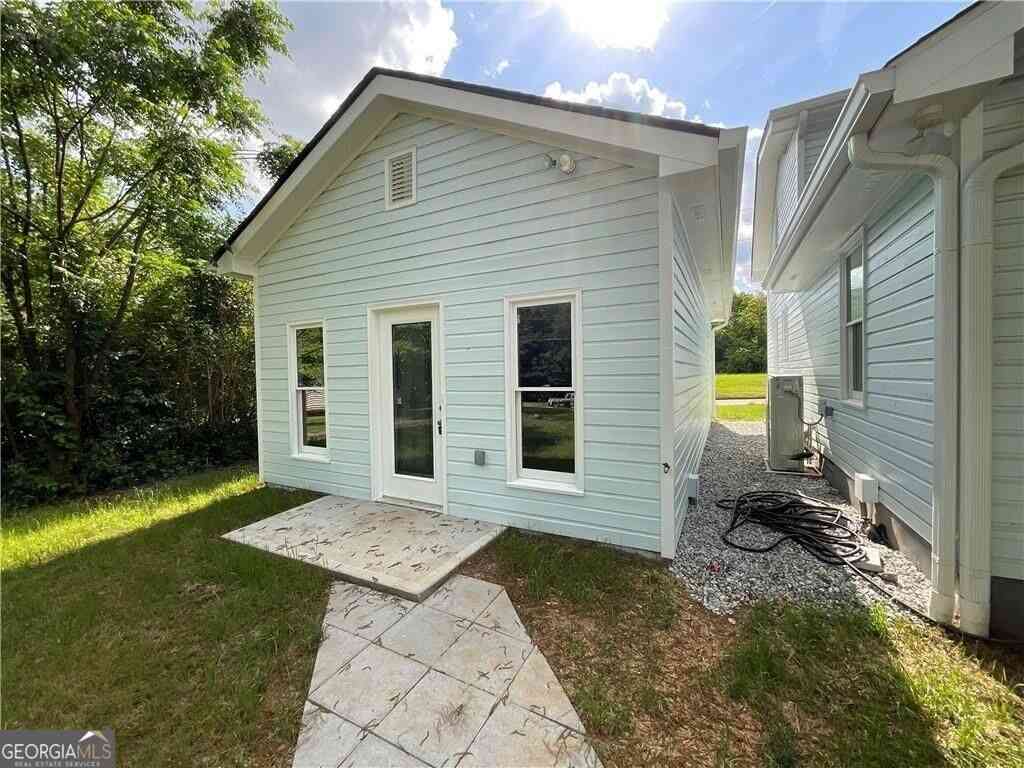 Homes For Rent - 5191 Emory Street NW<br/> Covington, GA 30014