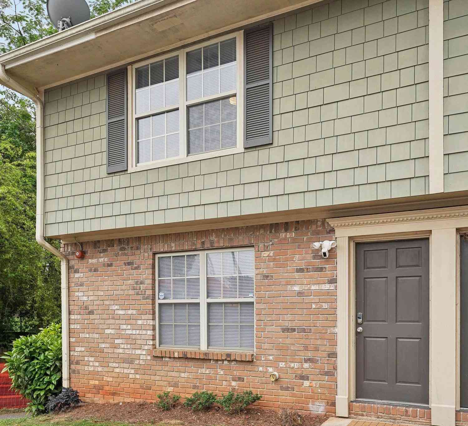 Townhouse For Rent - 15 Villa Court SE<br/> Smyrna, GA 30080
