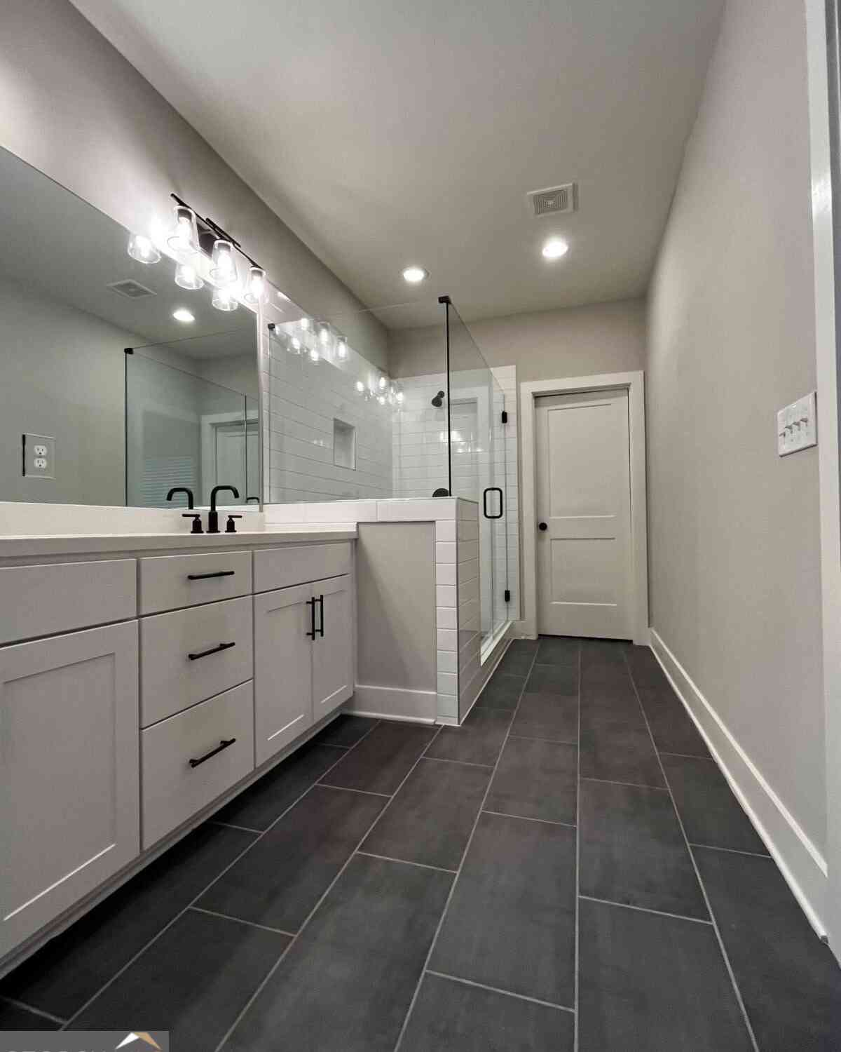 Townhouse For Rent - 2011 Oak Lane NW<br/> Fulton County, Atlanta, GA 30318