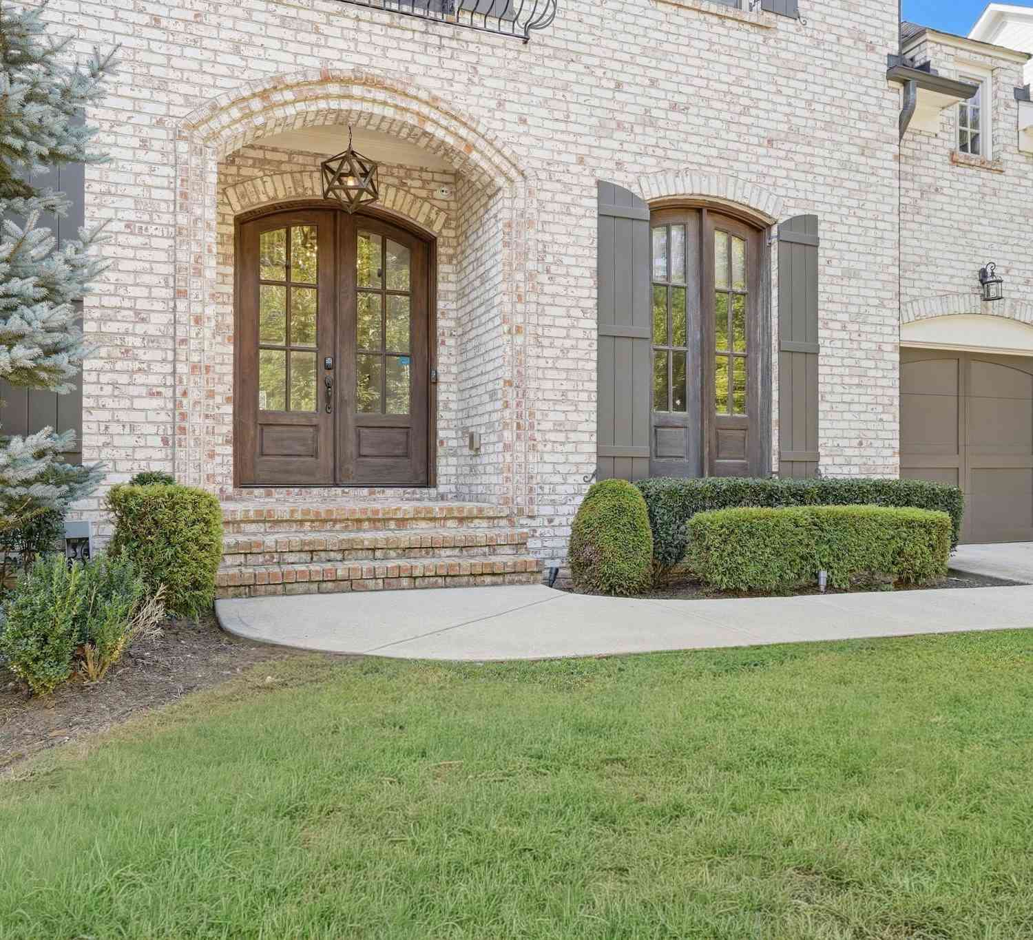 Homes For Rent - 808 Adler Court<br/> Fulton County, Alpharetta, GA 30005