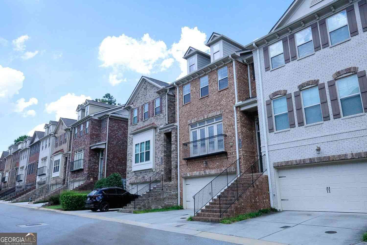 Townhouse For Rent - 1920 Townsend Court<br/> Atlanta, GA 30329