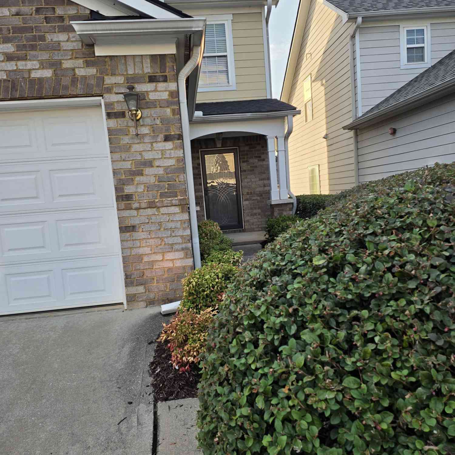 Townhouse For Rent - 2432 Black Forest Drive<br/> Conyers, GA 30012