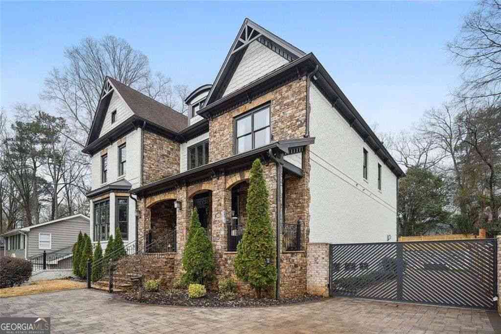 Homes For Rent - 1930 Northside Drive NW<br/> Atlanta, GA 30318