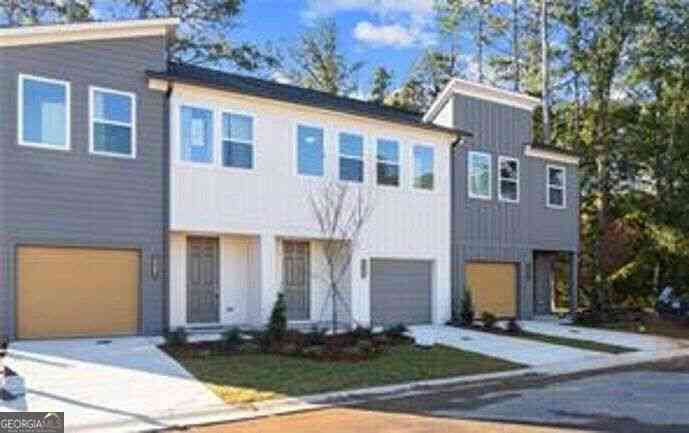 Townhouse For Rent - 1507 Albert Lane NW<br/> Fulton County, Atlanta, GA 30318
