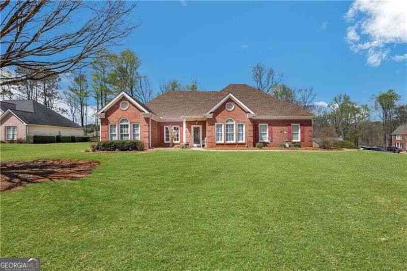 Homes For Rent - 6505 Daniel Court<br/> Cumming, GA 30040