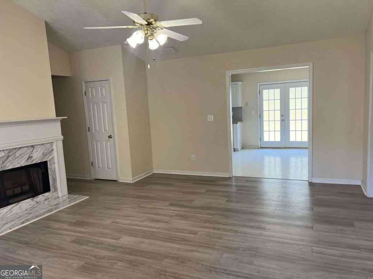 Homes For Rent - 70 Dove Point Circle<br/> Covington, GA 30016