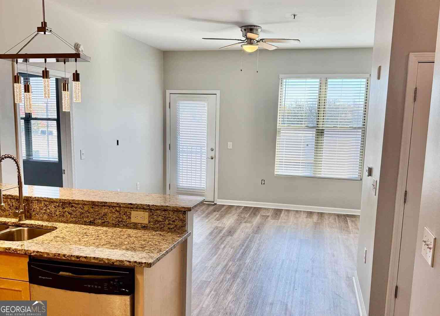 Condo For Rent - 870 Mayson Turner Road NW #1421<br/> Atlanta, GA 30314