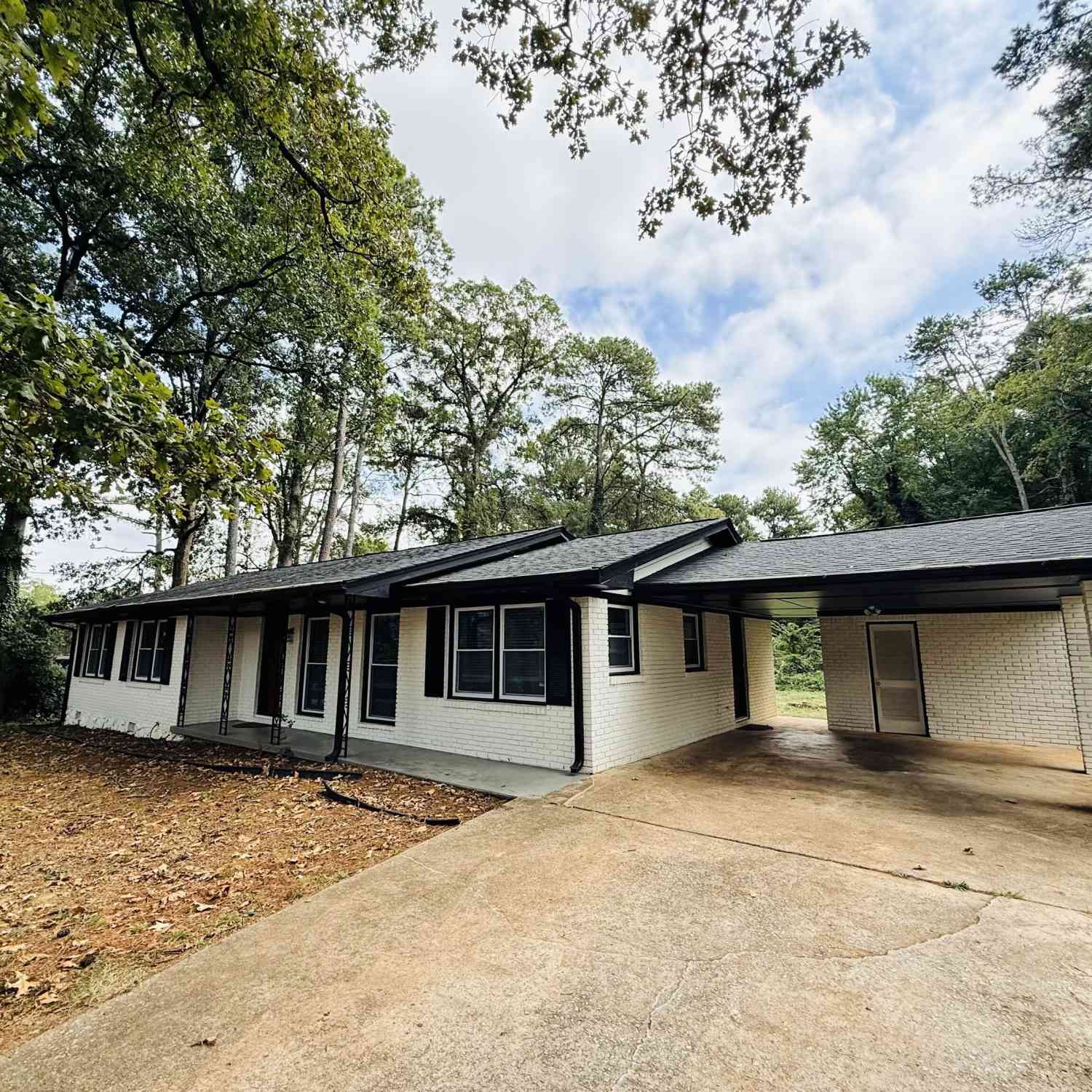 Homes For Rent - 5456 Brownlee Road<br/> Stone Mountain, GA 30087