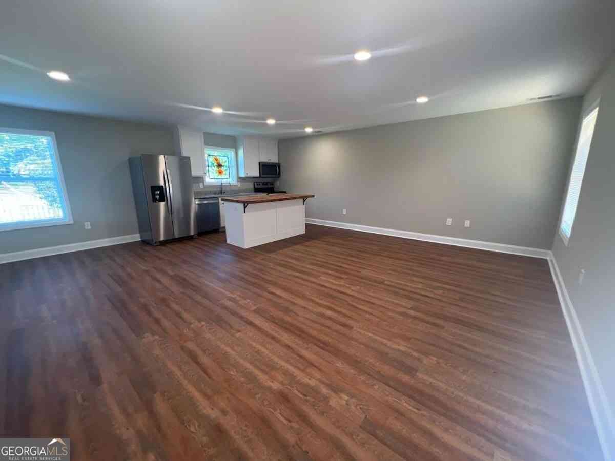 Homes For Rent - 5907 Maiden Lane<br/> Lula, GA 30554