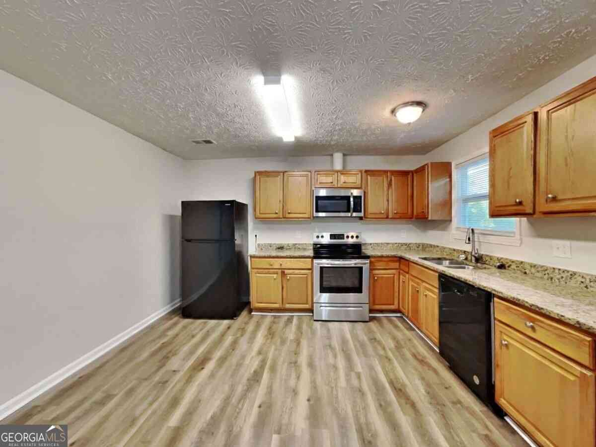Homes For Rent - 7510 Elliot Way<br/> Clayton County, Jonesboro, GA 30236