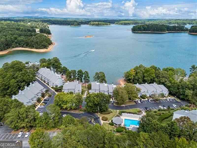 Condo For Rent - 2100 Habersham Marina Road #201E<br/> Cumming, GA 30041