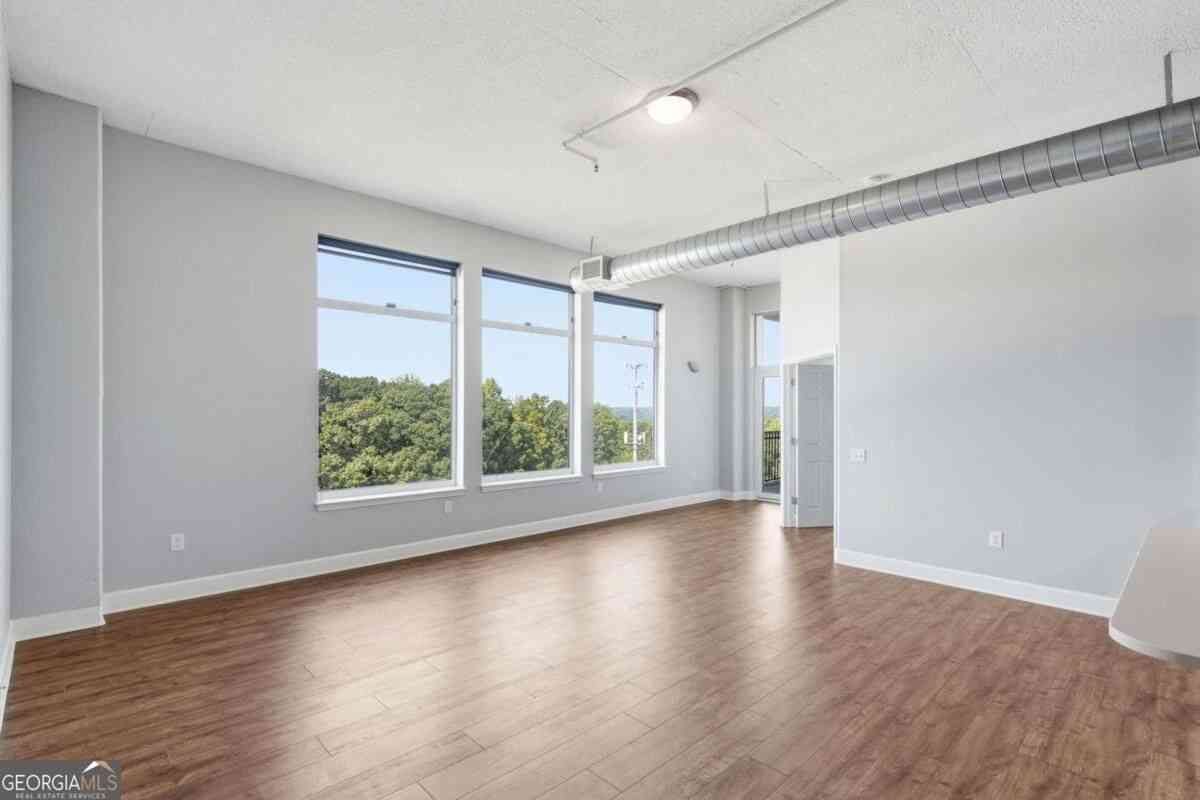 Condo For Rent - 3820 Roswell Road NE #809<br/> Fulton County, Atlanta, GA 30342