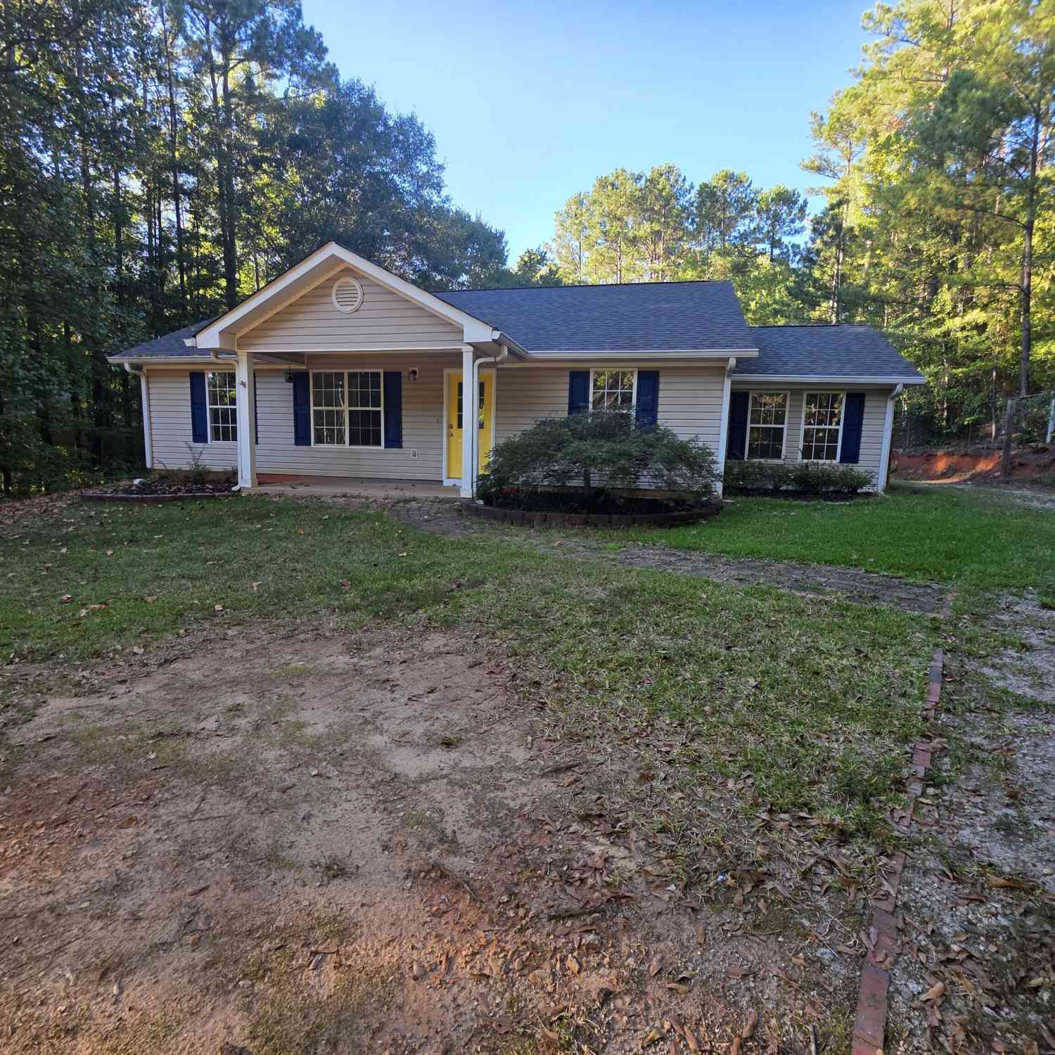 Homes For Rent - 852 Hines Road<br/> Moreland, GA 30259