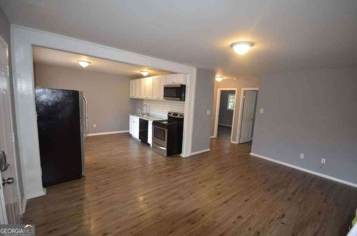Apartment For Rent - 125 Honeysuckle Lan<br/> Athens, GA 30606