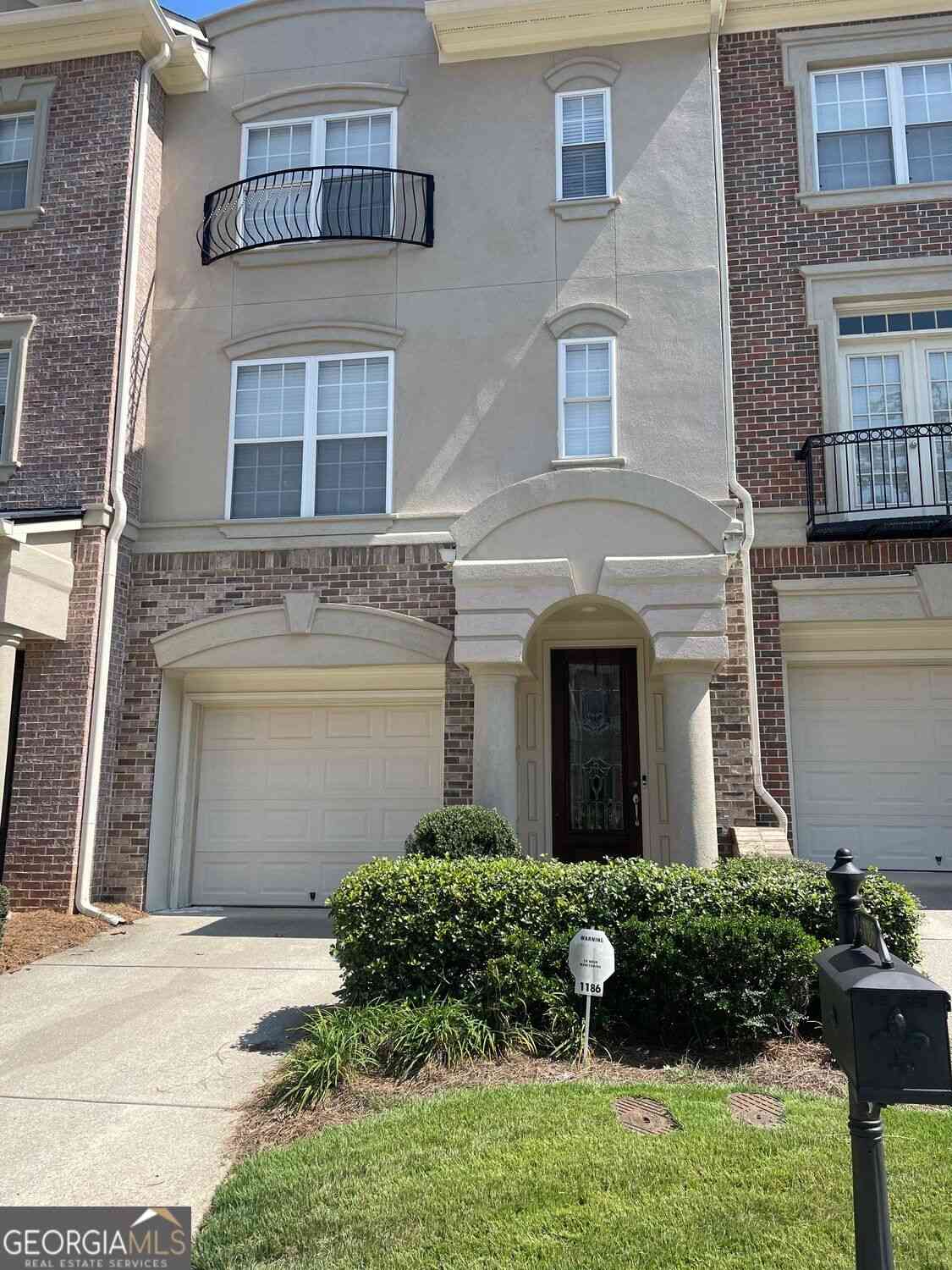 Townhouse For Rent - 1186 Arbor Park Lane<br/> Fulton County, Atlanta, GA 30311