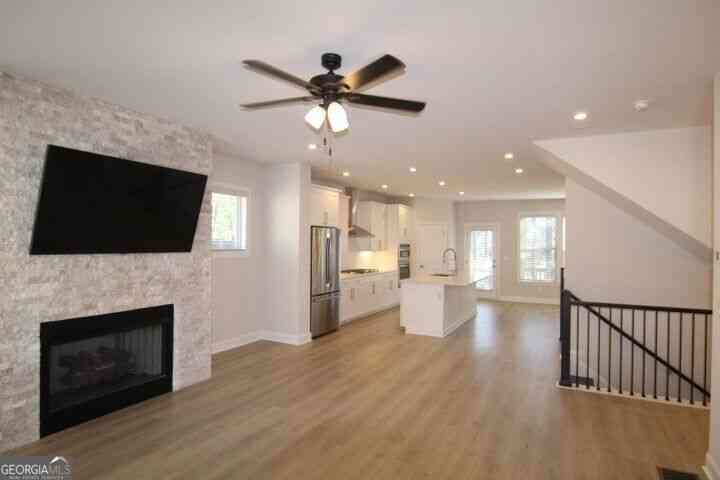 Townhouse For Rent - 1329 Rosen Road #35<br/> Brookhaven, GA 30319