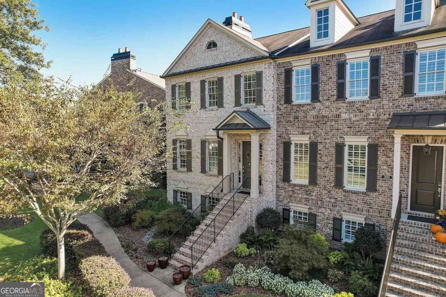 Townhouse For Rent - 380 Rose Garden Lane<br/> Alpharetta, GA 30009