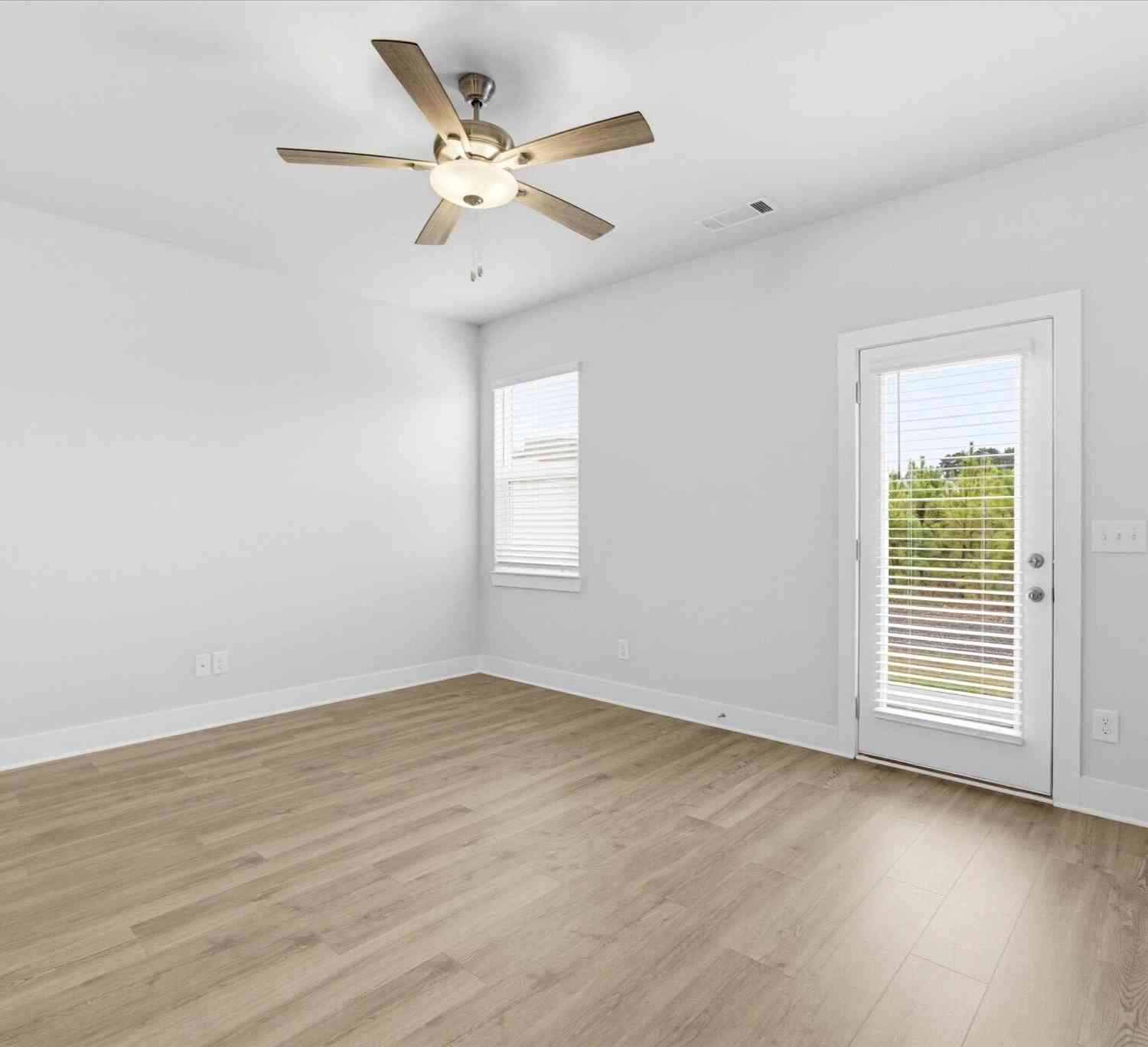 Townhouse For Rent - 139 Chastain Drive<br/> Cartersville, GA 30120