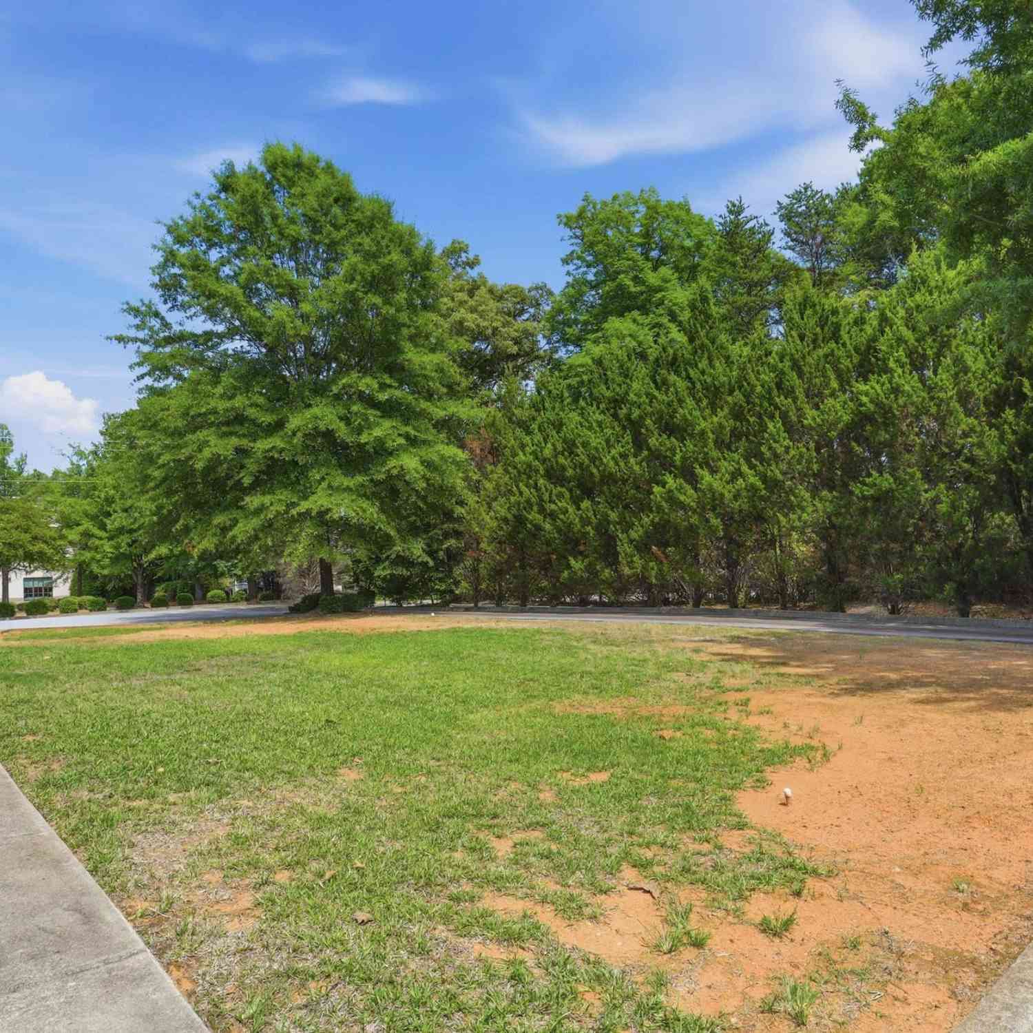 Vacant Land For Sale - 142 Mall Connector<br/> Greenville, SC 29607