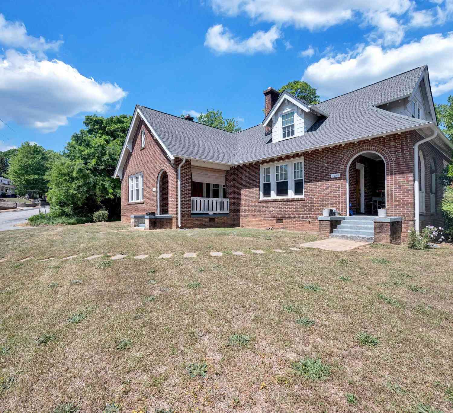 Multifamily For Sale - 724 W Whitner<br/> Anderson, SC 29624