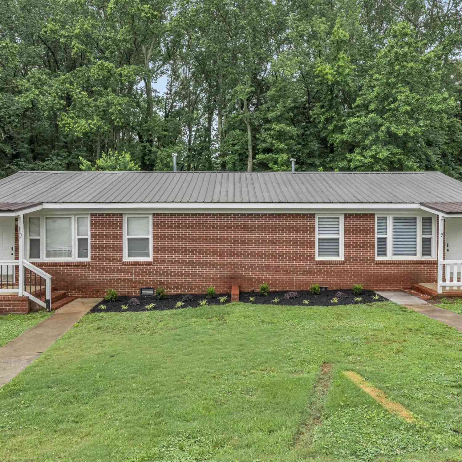 Multifamily For Sale - 216 Victor<br/> Greer, SC 29651