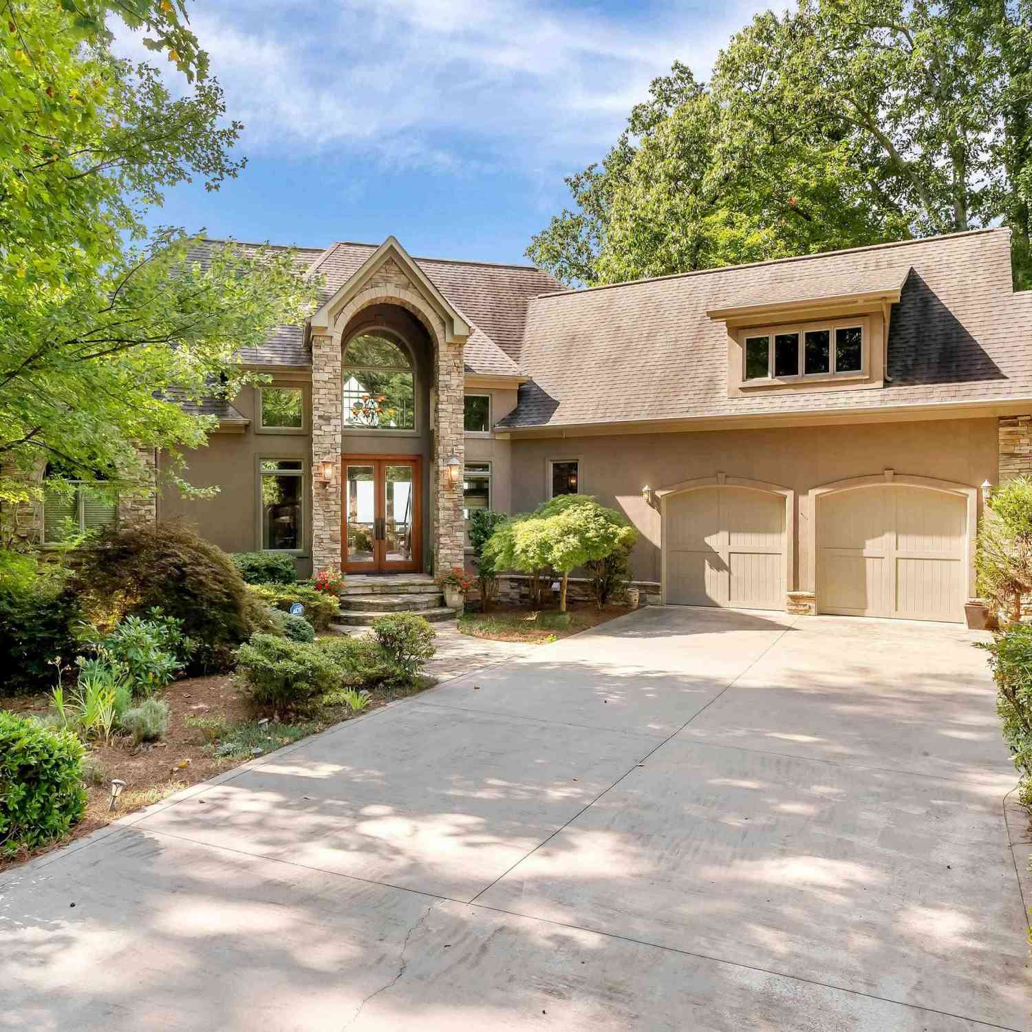 Homes For Sale - 114 High Rock Ridge<br/> Landrum, SC 29356