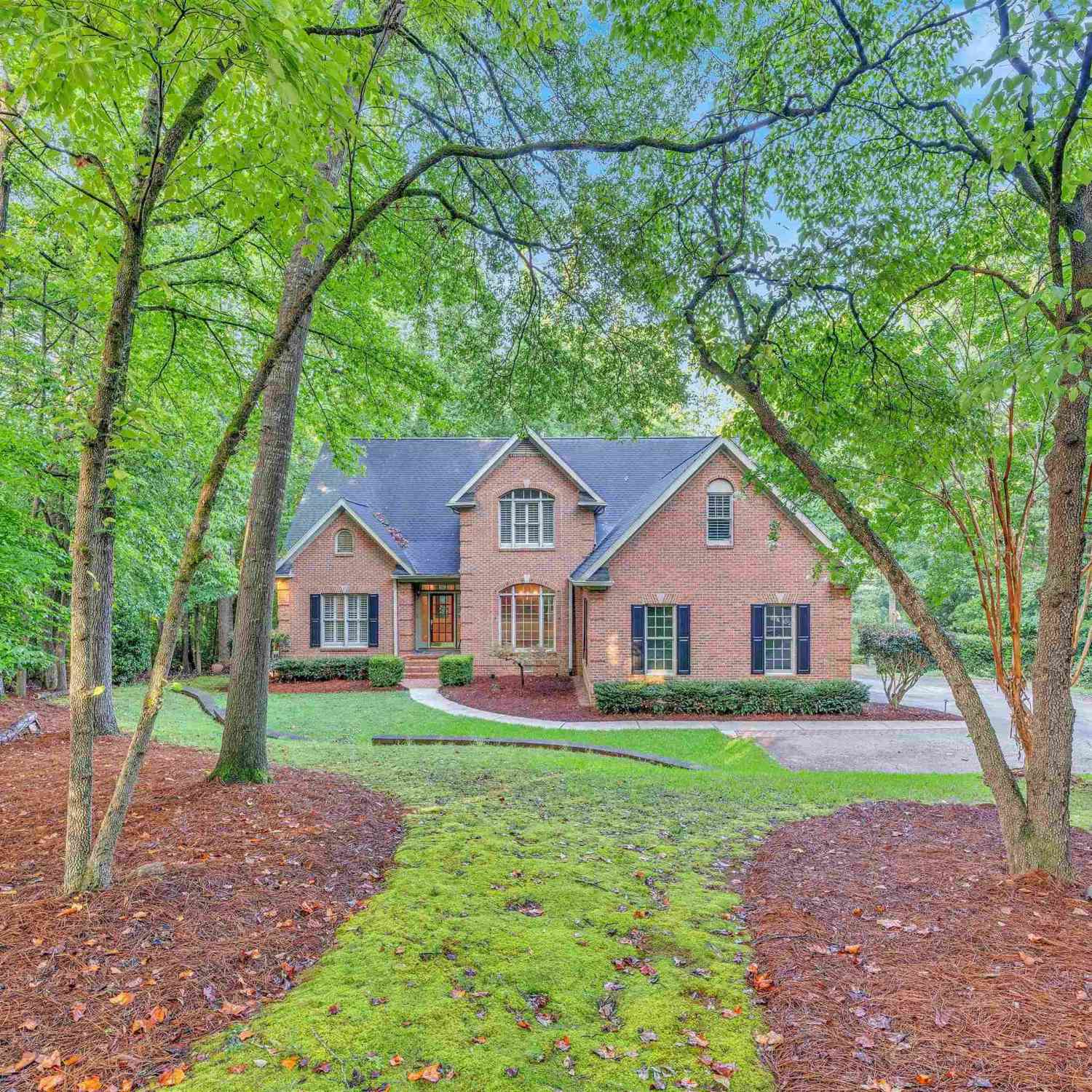 Homes For Sale - 388 Pinehurst<br/> Spartanburg, SC 29306