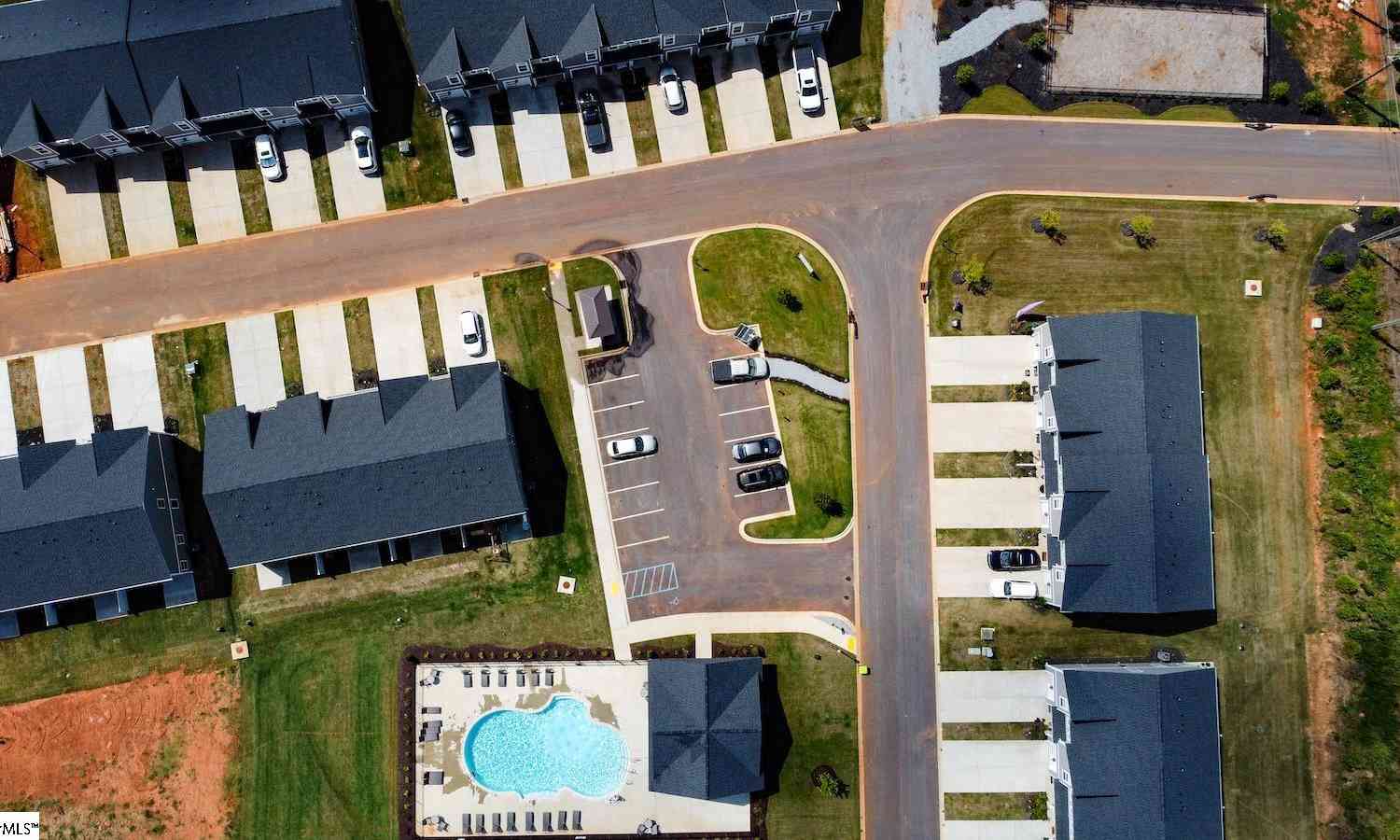 Townhouse For Sale - 1596 Bayridge<br/> Spartanburg, SC 29301