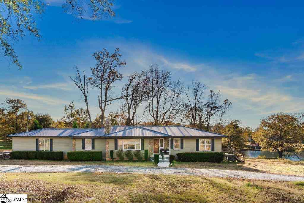 Homes For Sale - 328 Wimberly<br/> Spartanburg, SC 29306