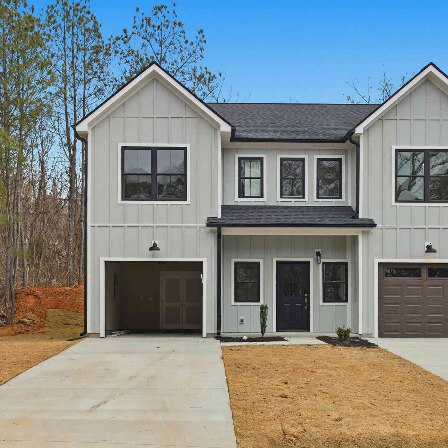 Townhouse For Sale - 216 Giles<br/> Anderson, SC 29621