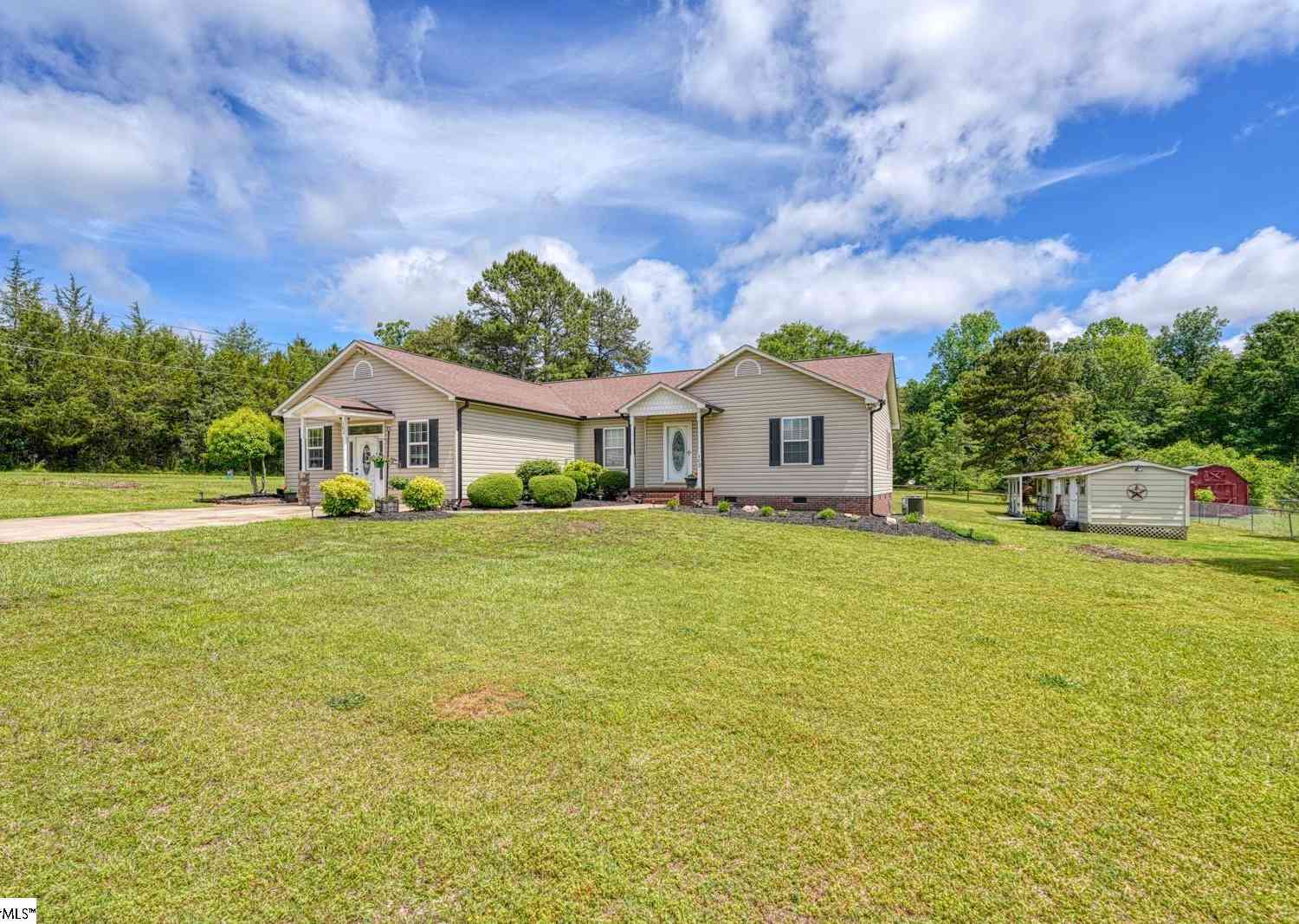 Homes For Sale - 103 Cheyenne Ridge<br/> Campobello, SC 29322