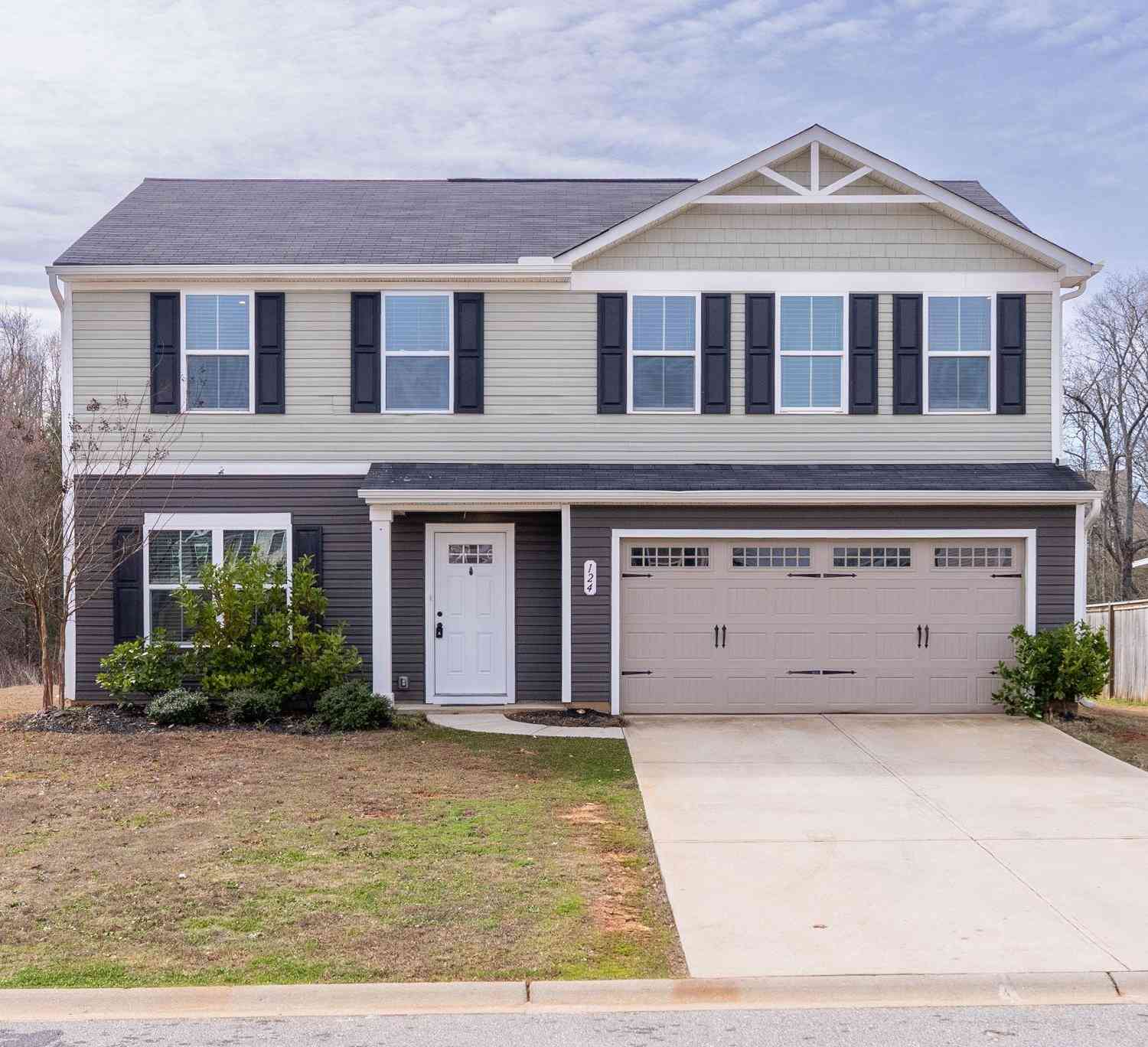 Homes For Sale - 124 Barrington Creek<br/> Piedmont, SC 29673