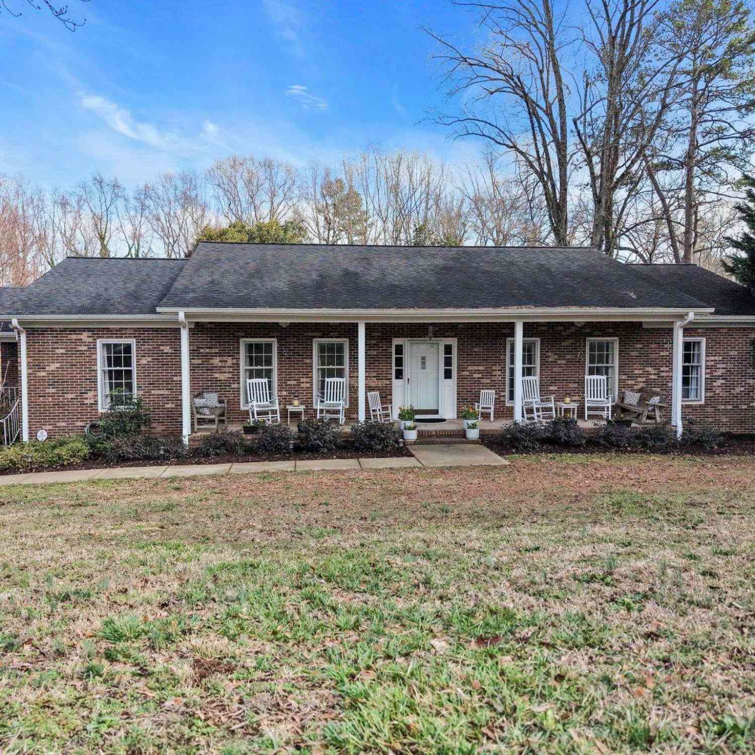 Homes For Sale - 639 Sulphur Springs<br/> Greenville, SC 29617