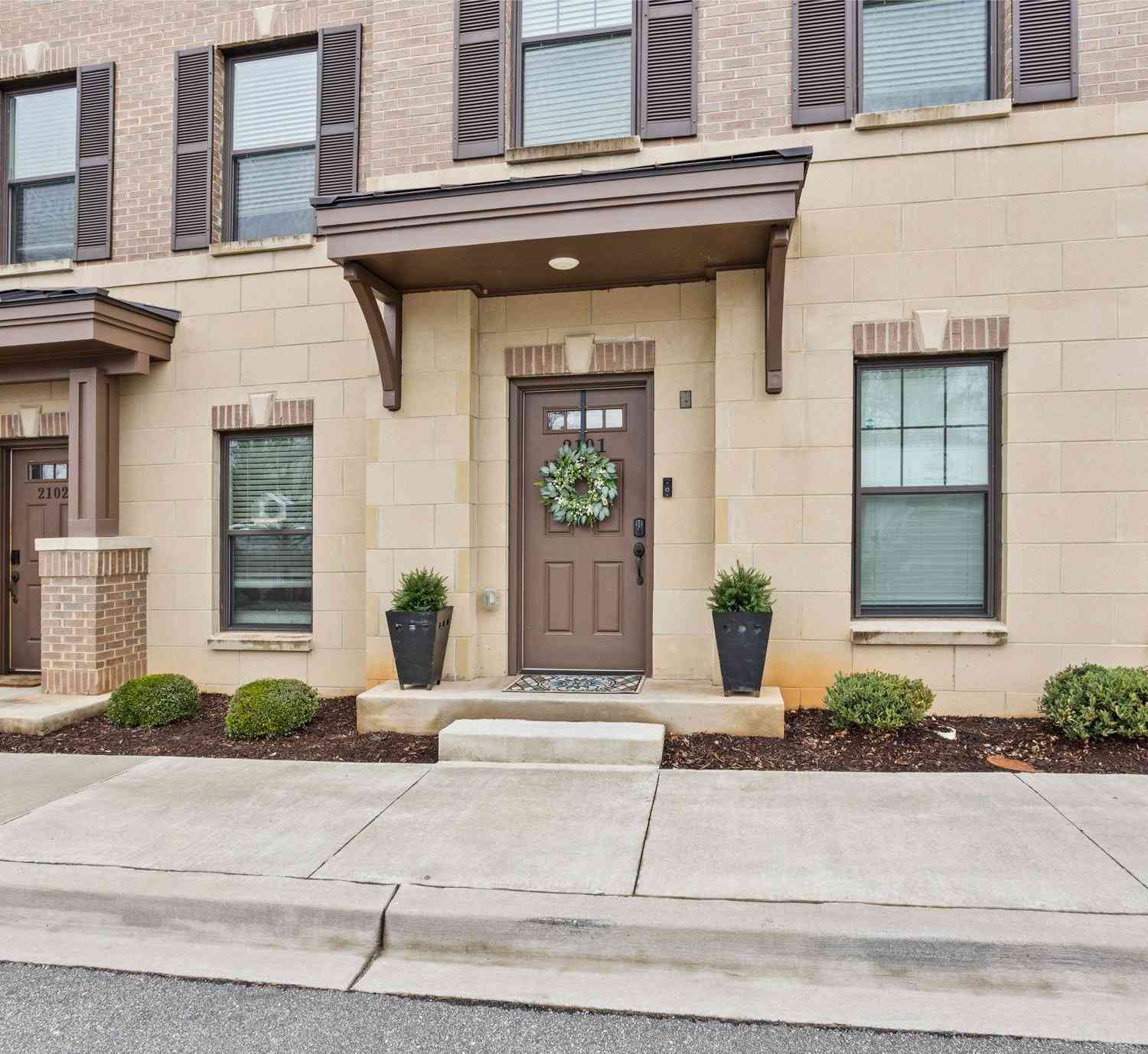 Townhouse For Sale - 1505 E North<br/> Greenville, SC 29607