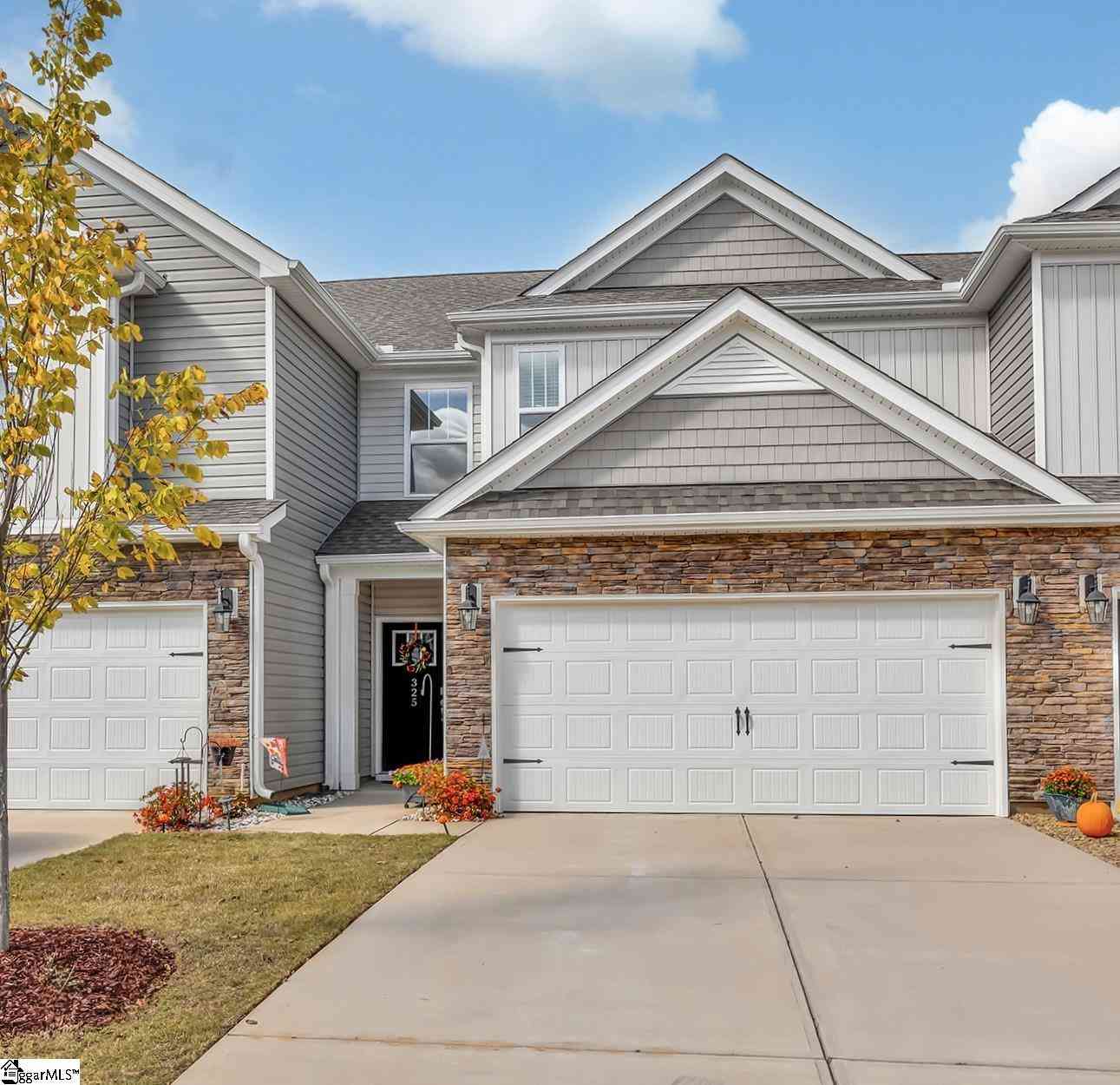 Townhouse For Sale - 325 Cub<br/> Greenville, SC 29609