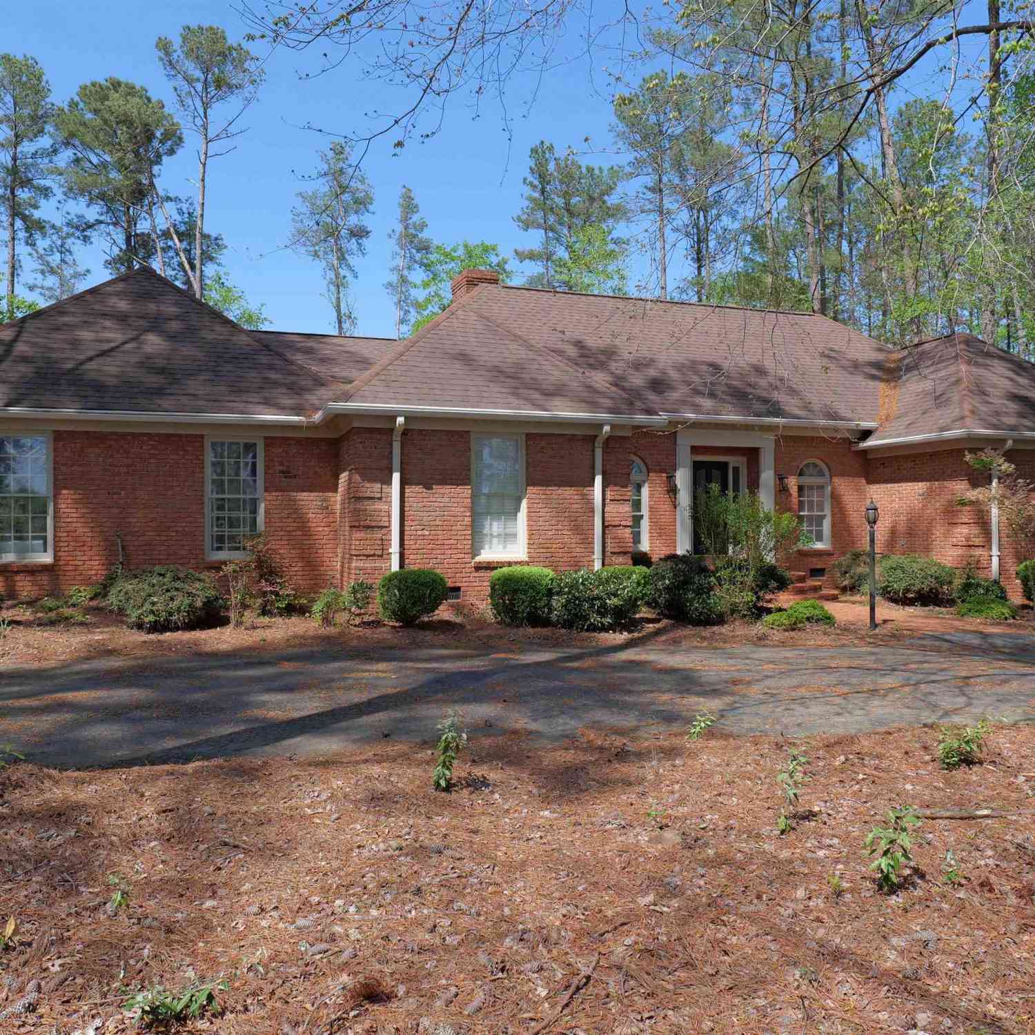 Homes For Sale - 106 Carolina Club<br/> Spartanburg, SC 29306