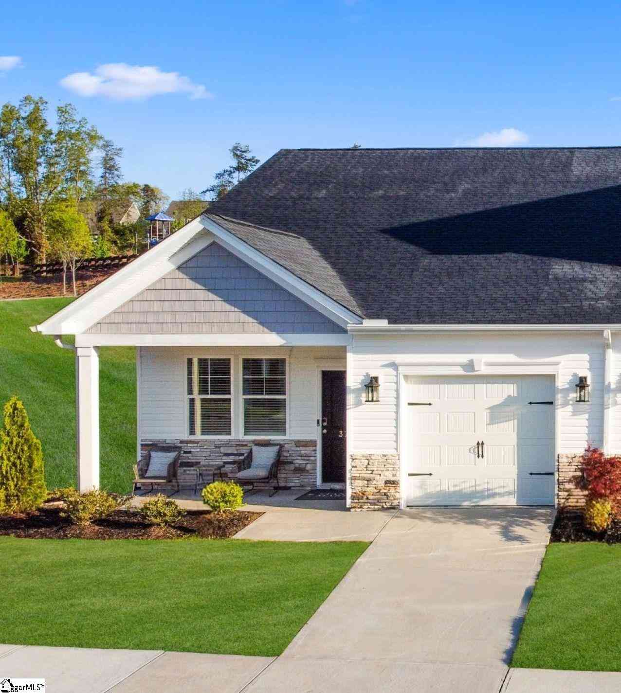 Townhouse For Sale - 105 Timberfalls<br/> Greenville, SC 29607